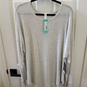 Glyder Light Gray Ribbed Knit Top